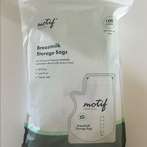 Motif Medical Breastmilk Storage Bags - White and Gray